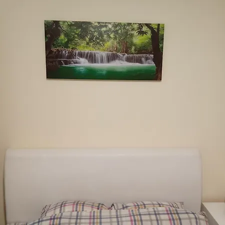 Janicijevic 1 아파트 크라구예바츠